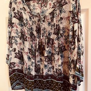 Ladies Great northwest Indigo XL shirt. (Pretty pattern) gorgeous hem detailing